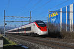 RABe 501 020-8 Giruno fährt am 20.01.2025 Richtung Station Itingen.