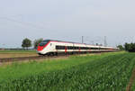 Kenzingen - 29. Juni 2024 : RABe501 017  Fribourg  am ECE 151 von Frankfurt/Main nach Zürich. 

Link zum Video : https://www.youtube.com/watch?v=QGlFDFMb9hk&t=477s