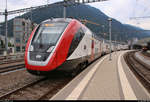 RABe 502 207-9 (Bombardier Twindexx Swiss Express) SBB als RE 5082 nach Zürich HB (CH) verlässt seinen Startbahnhof Chur (CH) auf Gleis 7.