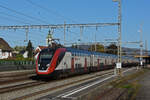 RABe 502 207-9 Twindexx durchfährt am 27.10.2022 den Bahnhof Rupperswil.