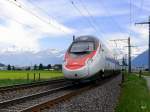 SBB - Triebzug RABe 503 unterwegs bei Uttigen in Richtung Bern am 14.05.2015