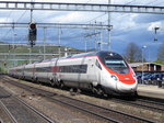 SBB - Triebzug ETR 503 012-1 bei der einfahrt in den Bahnhof von Liestal am 16.04.2016