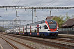 RABe 511 044, auf der S11, durchfährt den Bahnhof Rupperswil.