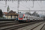 RABe 511 014 KISS durchfährt am 26.01.2023 den Bahnhof Rupperswil.