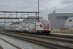 RABe 511 015 KISS durchfährt am 27.02.2023 den Bahnhof Rupperswil.