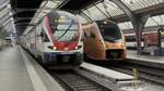Zweimal Stadler am 22.11.2025 in Zürich HB: Für Kiss 063 geht es als IR13 nach St.Gallen, während sich Flirt 221 kurz darauf auf den Weg nach Chur machen wird.