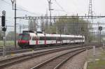 Nachschuss eines RBDe 560 DOMINO mit zwei Zwischenwagen auf der Fahrt nach Chur.Sargans 23.04.13