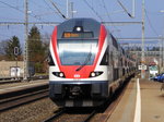 SBB - Triebzug RABe 511 017 bei der einfahrt im Bahnhof Herzogenbuchsee am 22.03.2016