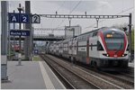 511 028 als RE4872 nach Wil in Buchs SG.