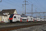 RABe 512 051-9 KISS durchf�hrt am 09.03.2026 den Bahnhof Pratteln.