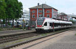 521 206 ist als Regionalbahn zwischen Konstanz und Engeln unterwegs.