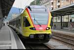 RABe 521 017 mit Werbung für die Fachhochschule Nordwestschweiz und RABe 521 ??? (Stadler FLIRT) der Regio-S-Bahn Basel (SBB) als S3 nach Tecknau (CH) stehen in ihrem Startbahnhof Olten (CH) auf