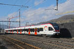 RABe 521 015, auf der S3, fährt am 02.02.2026 beim Bahnhof Gelterkinden ein.