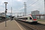 RABe 521 024 am 14.05.2015 bei der Ausfahrt als S1 (Basel SBB - Laufenburg) aus Pratteln.
