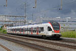 RABe 523 041, auf der S23, fährt am 12.05.2023 beim Bahnhof Rupperswil ein.
