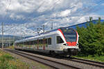 RABe 523 041, auf der S3, fährt am 28.07.2023 Richtung Bahnhof Itingen.
