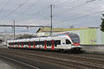 RABe 523 005, auf der S23, fährt am 16.03.2026 beim Bahnhof Rothrist ein.