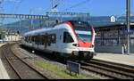 SBB - RABe 523 027-6 bei der einfahrt im Bahnhof Yverdon am 21.06.2026