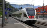 524 201 als S20 fährt in den Bahnhof von Bellinzona(CH) ein.