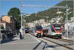 Locarno mit dem auf Gleis 1 stehenden TILO RE 80 25515 nach Milano Centrale und der auf Gleis 2  einfahrenden und hier endenden TILO S 20 25633 von Castiona-Arbedo.
Interessant ist der Vergleich der beiden Flirt 3  524 307 und Flirt 524 014.

17. September 2025  