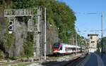 SBB RABe 524 005 verl�sst als S10 nach Biasca den Bahnhof Como S. Giovanni in der Morgensonne. Como, 12.5.2026