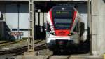 RABe 524 001  wartet auf Einsatz vor dem Depot in Bellinzona (16-08-2012)