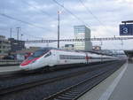 ETR 610 010 am 10.6.2019 in Rotkreuz als EC 311 nach Milano Centrale der nun infolge der Zugerseesperre den Umweg samt Spitzkehre in Rotkreuz unter die Räder nimmt.