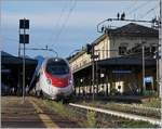 Ein SBB RABe 503 wartet in Domodossola als EC 50 auf die Abfahrt nach Basel SBB.