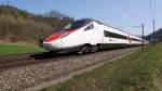 Ein ETR 610 der SBB auf der Fahrt nach Basel bei Gelterkinden am 2.4.2012.