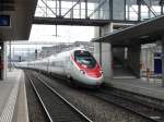 SBB - ETR 610 ... bei der einfahrt im Bahnhof Spiez am 23.03.2013