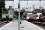 Triebwagentreff in Murten um 11.00 Uhr mit den bls Triebwagen 525 033 + 525 031 und den tpf Triebwagen  567 182 + 567 172 