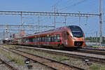 RABe 526 116 Traverso der SOB durchfährt den Bahnhof Muttenz. Die Aufnahme stammt vom 13.08.2021.