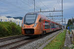 RABe 526 214 Traverso der SOB fährt Richtung Bahnhof Lausen. Die Aufnahme stammt vom 28.08.2021.