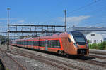 RABe 526 207 Traverso durchfährt den Bahnhof Rupperswil.