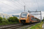 RABe 526 214 Traverso der SOB fährt am 15.07.2025 Richtung Bahnhof Lausen.