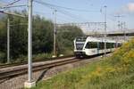 Der GTW RABe 526 760 hat als S12 den Bahnhof Sargans verlassen und strebt seinem nächsten Haltepunkt Bad Ragaz entgegen.