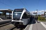 STEIN am Rhein (Kanton Schaffhausen), 18.09.2024, 799-2 als S1 nach Schaffhausen im Bahnhof Stein am Rhein