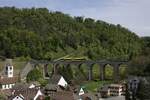 Der Regelzug am 26.04.2026 auf dem Viadukt bei R�mlingen.
