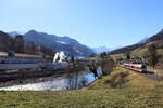 Die Bahn im Kanton Glarus: Bis ganz hinten im Tal (nach Linthal) fahren die Züge stündlich.