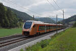 RABe 526 223 Traverso der SOB fährt am 28.08.2022 Richtung Bahnhof Gelterkinden.