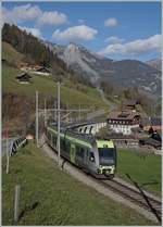 Der BLS RABe 535 110  Lötschberger  ist bei Garstatt auf dem Weg von Zweisimmen nach Bern.

9. Nov. 2020