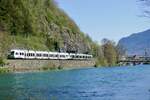 Der Kambly Lötschberger RABe 535 115  Trubschachen 2  und RABe 535 113 als RE9 nach Spiez am 11.4.26 kurz nach Abfahrt in Interlaken Ost.