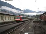 RBDe 560 120-8 ''Netstal'' erreicht am 13.8.08 mit einem RE ''Glarner Sprinter'' den Kantonshauptort Glarus.