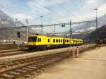 Der  Train des Vignes  wird seit der Schliessung des Unterhaltstandortes Lausanne jeweils fr den Unterhalt nach Brig berfhrt. Dieser Kurzpendel besteht aus dem
RBDe 560 131-5 und dem Bt 50 85 29-35 931-9, Brig, 11.02.2012.