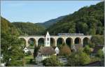 Das  Läufelfingerli  hier in Form von RBDe 560 und Bt auf dem schönen Rümmlinger Viadukt im selben Ort. 
2. Okt. 2007