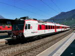 SBB / RegionAlps - Regio nach Brig am Schluss der Triebwagen RBDe 4/4 560 415-2 im Bahnhof Martigny am 05.05.2019