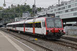 ABt NPZ Domino 50 85 39-43 892-1, auf der S27, verlässt am 08.09.2025 den Bahnhof Baden.