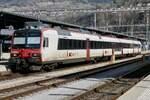 Der SBB Domino RBDe 560 217 mit B 150 und ABt 814 am 7.3.26 im Bahnhof Brig.
