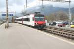 Modernisierter Regio RBDe 560DO(Domino)nach Chur bei der Einfahrt in Landquart.Sie ersetzen ab sofort die lteren Triebzge RBe 540 und   RBDe 560.16.04.12