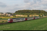 Am 11. Juli 2016 war geplant, ein paar Einsatzbilder der TPF RBDe 567 zu machen, welche fast nur noch am frühmorgens als Zusatzzüge unterwegs sind. RBDe 567 181 verkehrt derzeit mit einem EW I statt Niederflurzwischenwagen und erreich hier von Kerzers her kommend Givisiez.